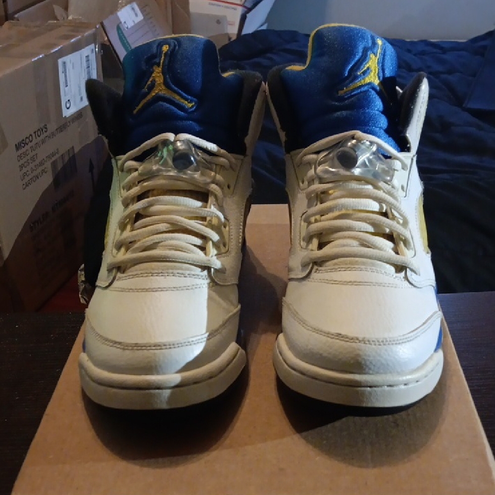 Jordan 5 Retro (GS) Rare OG "Laney" (2013) Mens 6Y Womens 7.5 EUC - Picture 4 of 9